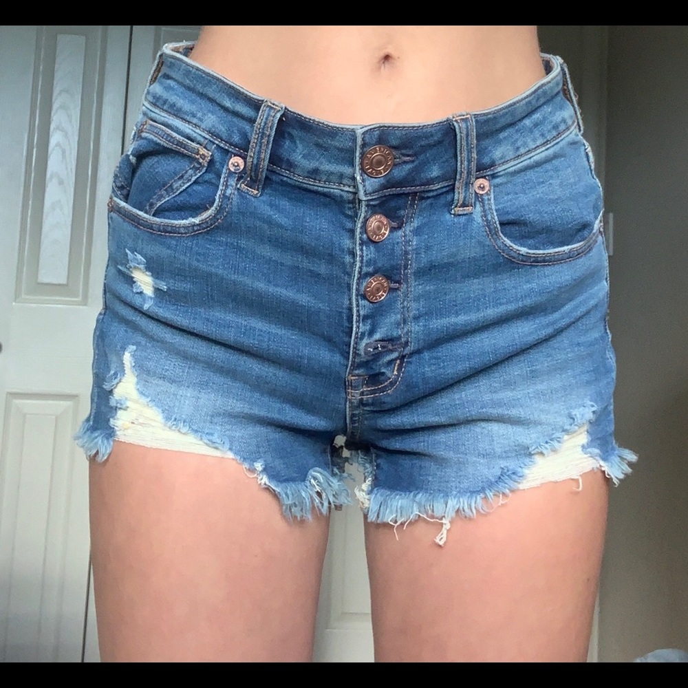 American Eagle brand new button up jean shorts